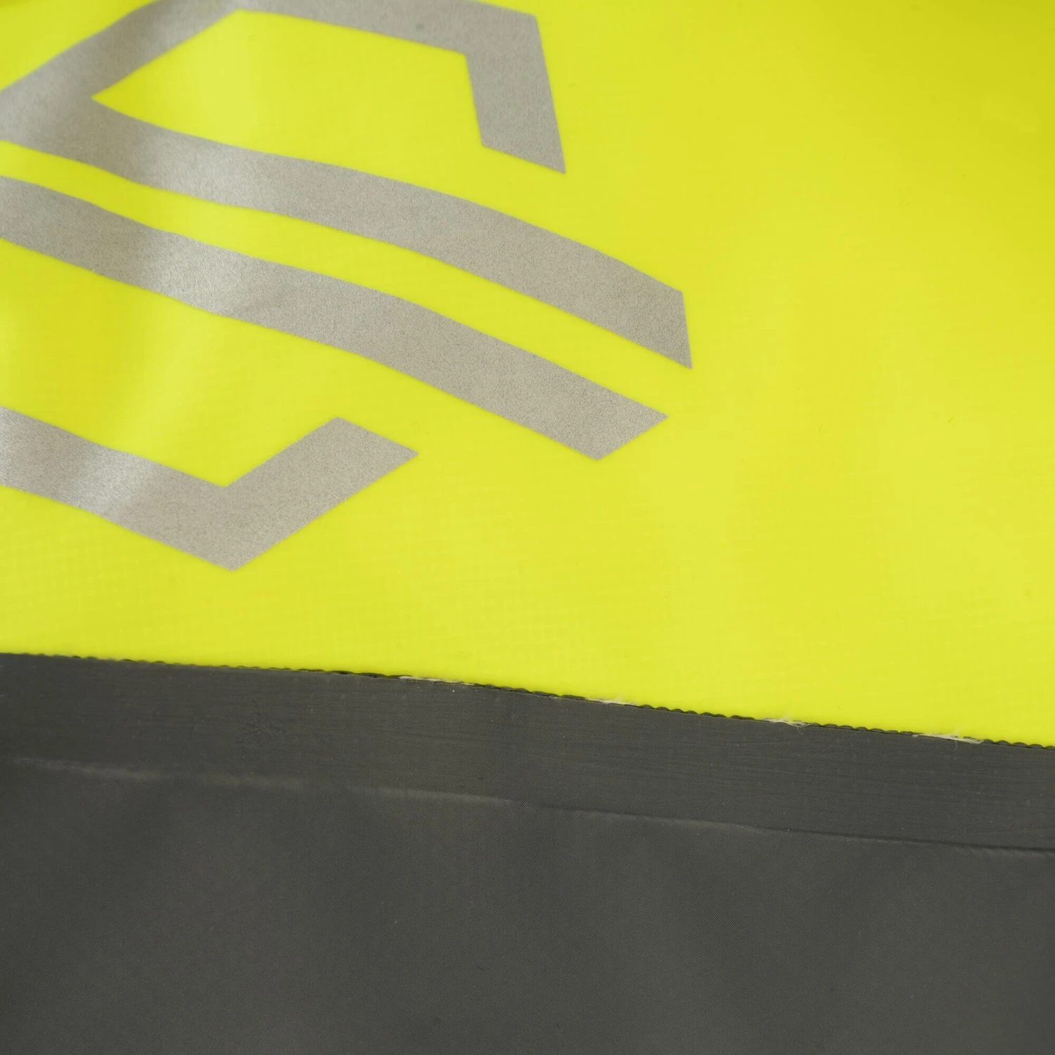 Dare 2b Ardus Adults' Hiking 30 Litre Waterproof Backpack 7 Dare 2b Ardus Adults' Hiking 30 Litre Waterproof Backpack - Image 5