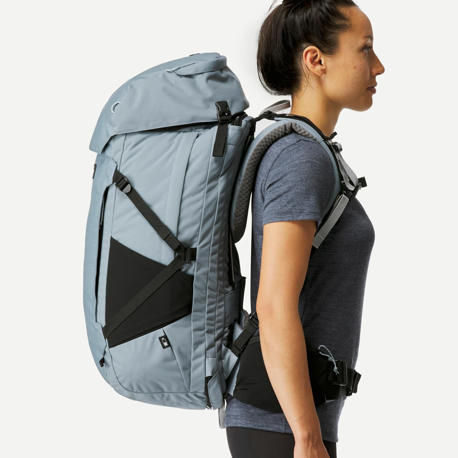 WOMEN’S TRAVEL TREKKING BACKPACK TRAVEL 900 50+6 L WITH SUITCASE OPENING 12 WOMEN’S TRAVEL TREKKING BACKPACK TRAVEL 900 50+6 L WITH SUITCASE OPENING - Image 11