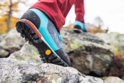 Simond Women's Waterproof Approach Shoes -Outdoor Sports ka72e64a40a77cea4e83154a02d45ca3f