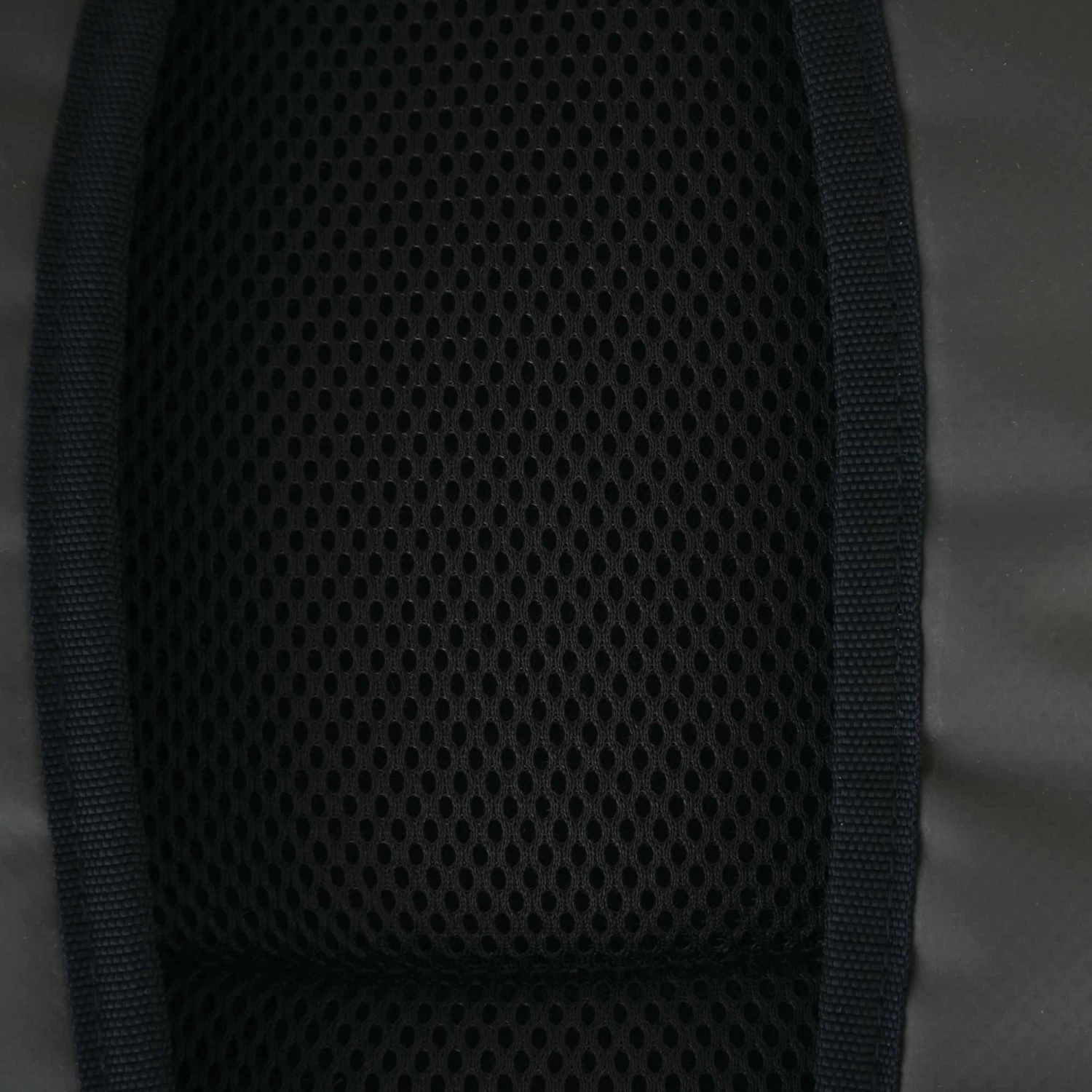 Dare 2b Ardus Adults' Hiking 30 Litre Waterproof Backpack 9 Dare 2b Ardus Adults' Hiking 30 Litre Waterproof Backpack - Image 7